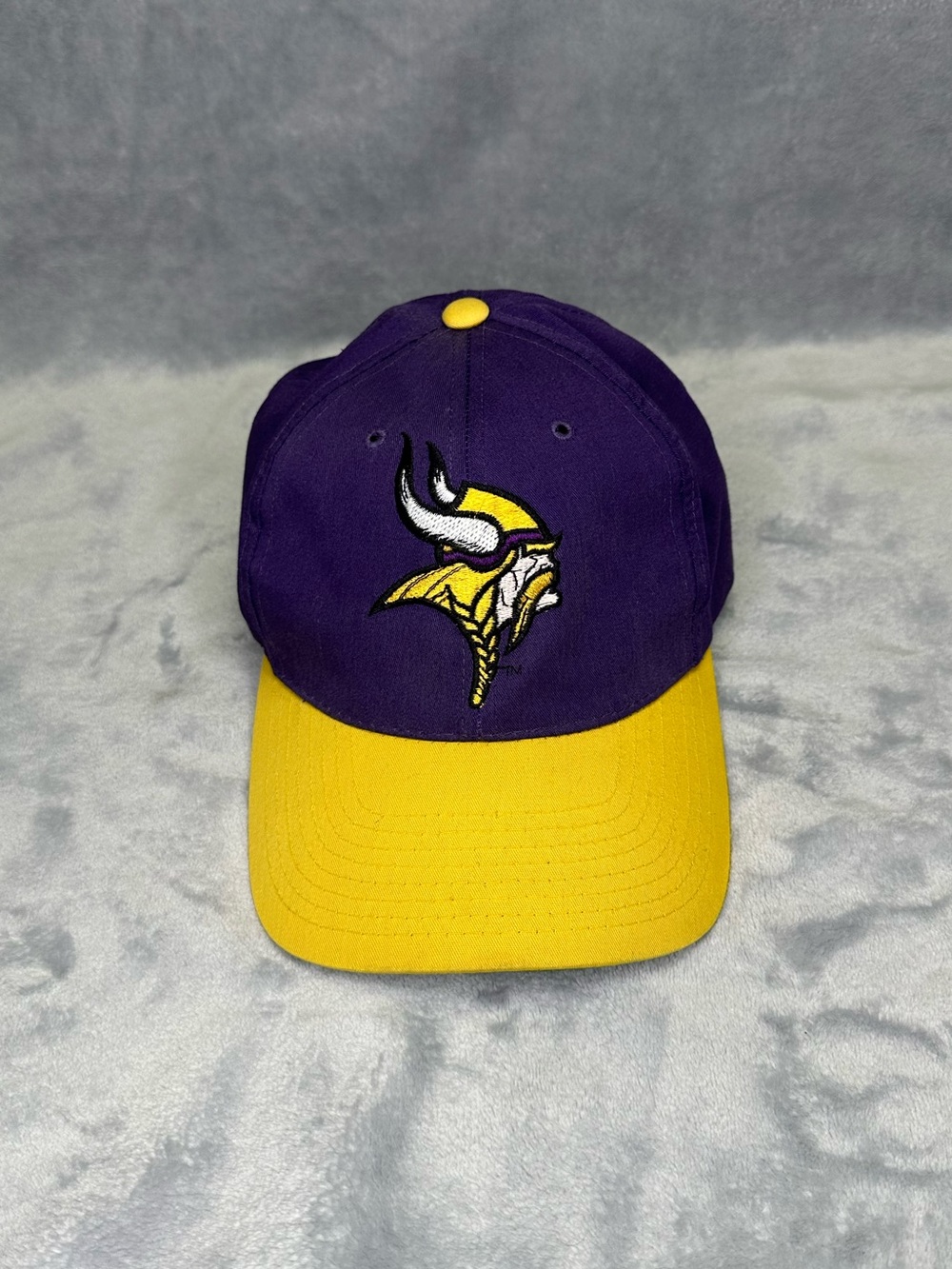 Vintage Minnesota Vikings Snapback Hat Purple Yellow NFL Team Cap One Size